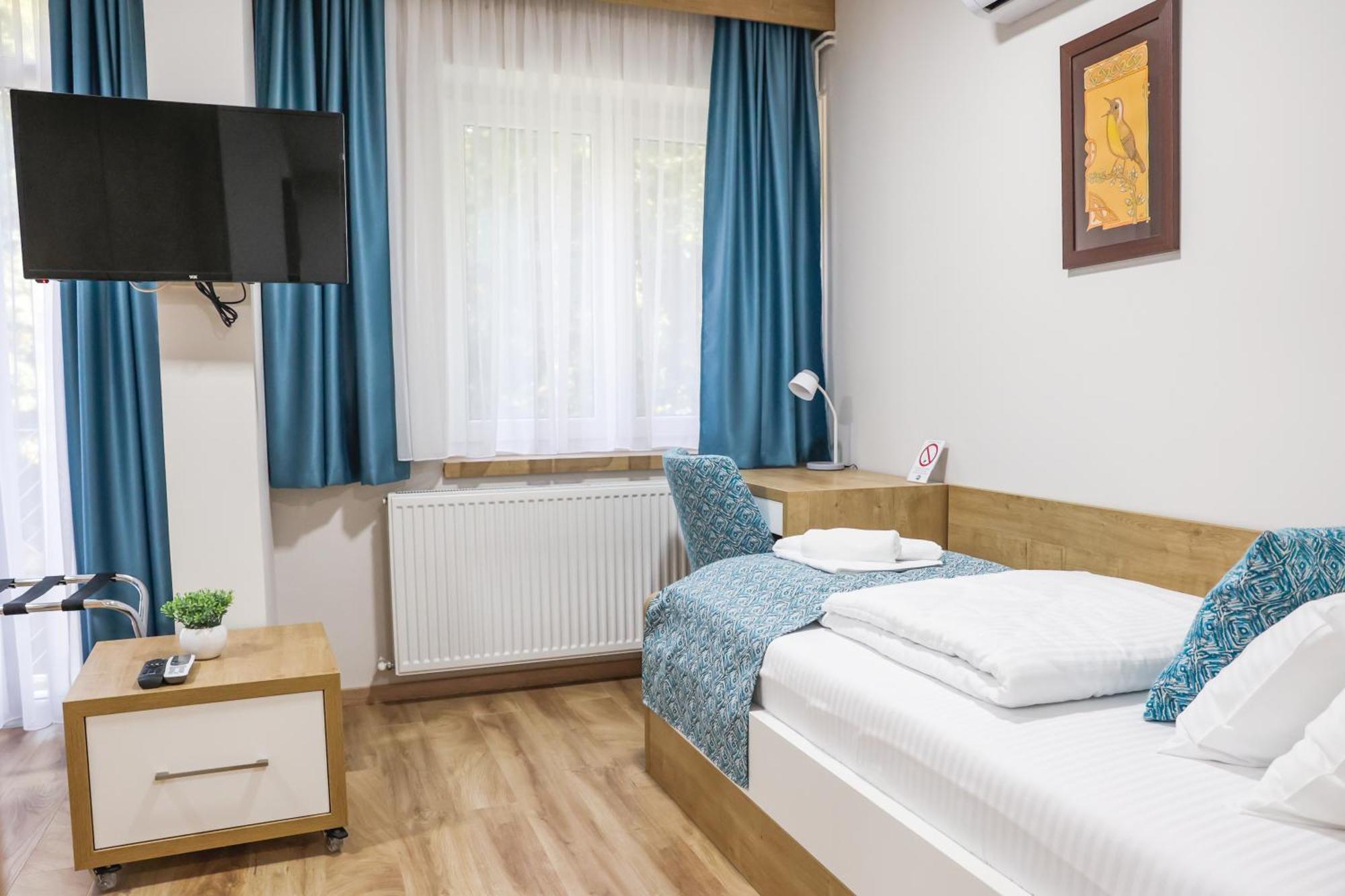 Grand Park Rooms & Apartments Cacak Exterior photo