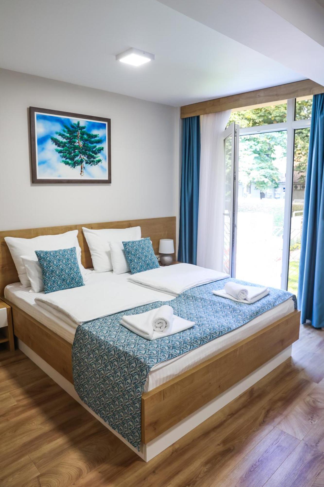 Grand Park Rooms & Apartments Cacak Exterior photo