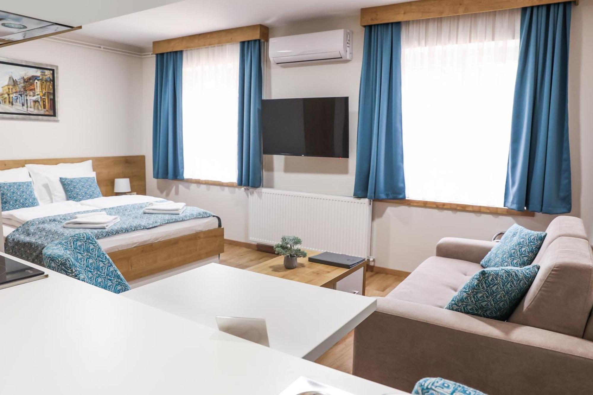 Grand Park Rooms & Apartments Cacak Exterior photo